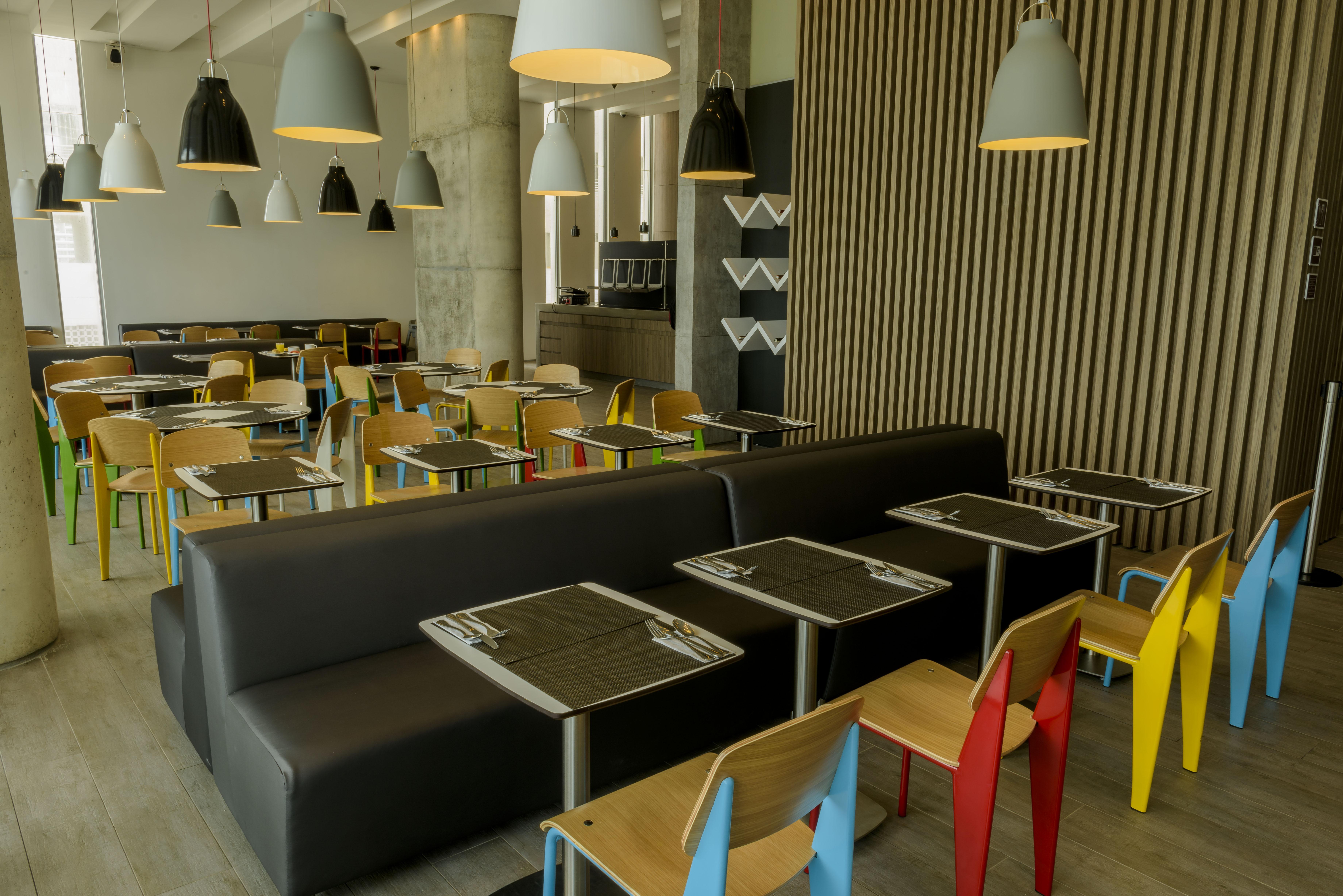 卡塔赫纳马贝拉宜必思酒店 Cartagena 外观 照片